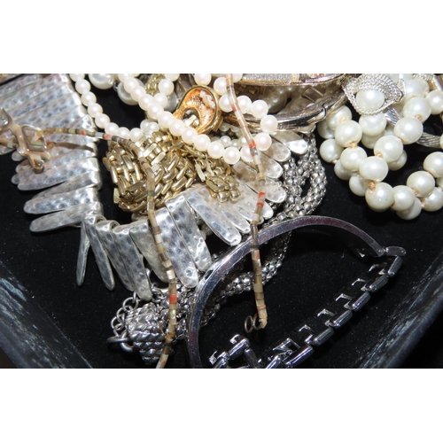 324 - Various Costume Jewellery Vintage and Others Quantity as Photographed