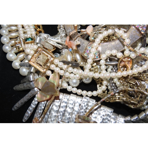 324 - Various Costume Jewellery Vintage and Others Quantity as Photographed