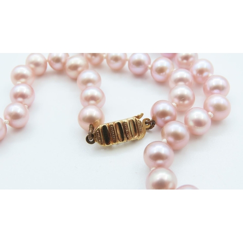 325 - Ladies Pearl Necklace with 9 Carat Yellow Gold Clasp 42cm Long As New Unworn