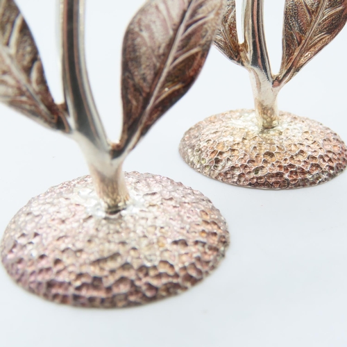 491 - Pair of Silver Sunflower Motif Menu Holders Contained Within Original Presentation Case 6cm High