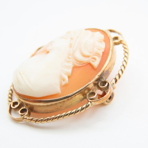 517 - 9 Carat Yellow Gold Mounted Cameo Brooch 4cm High with Shaped Form Surround