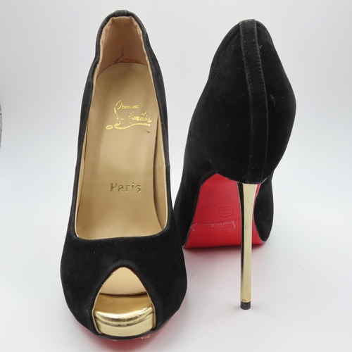 94 - Pair of Christian Louboutin Suede High Heels Shoe Size EU40