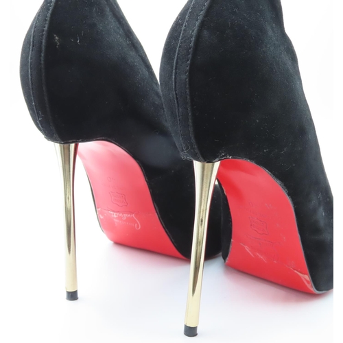 94 - Pair of Christian Louboutin Suede High Heels Shoe Size EU40