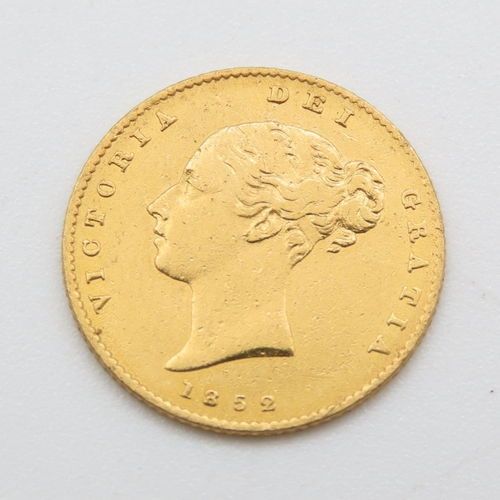 546 - Half Sovereign 22ct Gold 3.9 Grams 1852 Young Victoria Shieldback London Mint