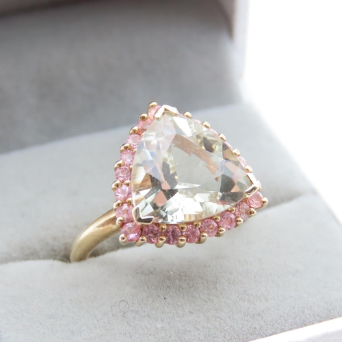 1434 - Trilliant Cut Green Amethyst Ring with Pink Tourmaline Halo Set in 9 Carat Yellow Gold Ring Size N