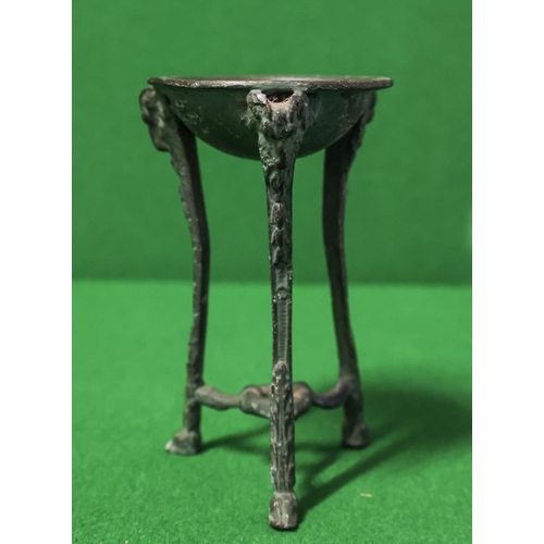 Pompeii Bronze Table Sensor Rams Head Decoration Shaped Support Approximately 5 Inches High