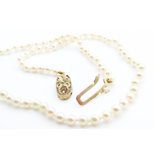 306 - Ladies Pearl Necklace with 9 Carat Yellow Gold Clasp 44cm Long