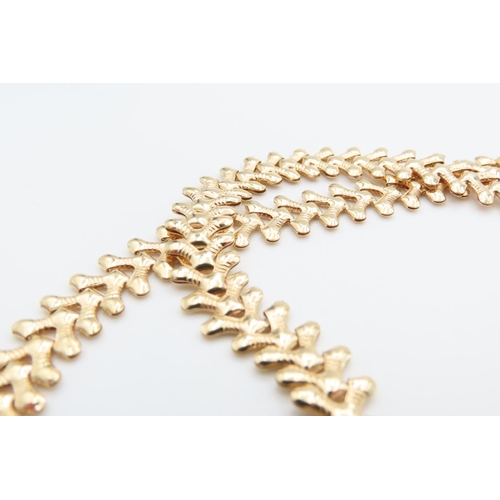 404 - Attractively Detailed 18 Carat Yellow Gold Fancy Link Necklace 40cm Long