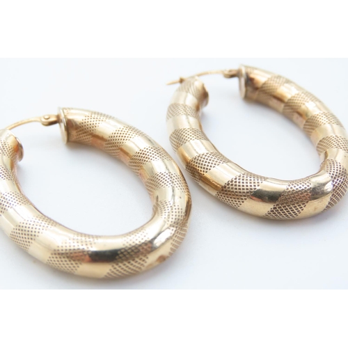 428 - Pair of 9 Carat Yellow Gold Snake Skin Motif Oval Hoop Earrings 4cm High