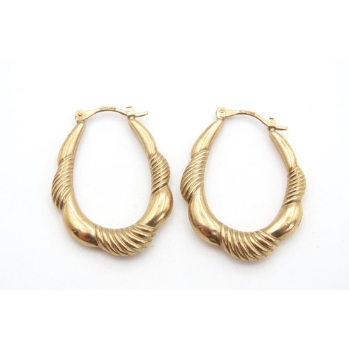 437 - Pair of 9 Carat Yellow Gold Twist Form Oval Hoop Earrings 2.5cm High