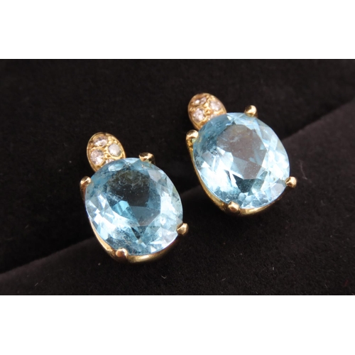 454 - Pair of 14 Carat Yellow Gold Aquamarine and Diamond Set Earrings 1.5cm High