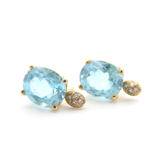 454 - Pair of 14 Carat Yellow Gold Aquamarine and Diamond Set Earrings 1.5cm High