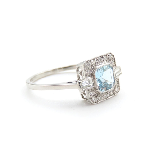 472 - Aquamarine and Diamond Set Ladies Cluster Ring Mounted in 18 Carat White Gold Ring Size O