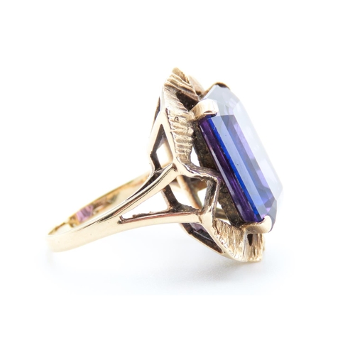 1 - Vintage Colour Change Alexandrite Set Statement Ring Mounted in 9 Carat Yellow Gold Ring Emerald Cut... 