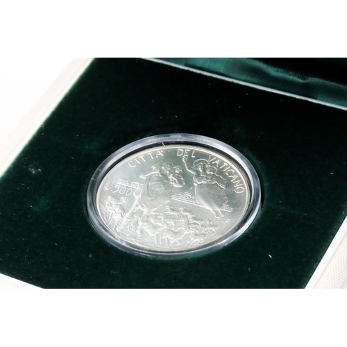 171 - Pure Silver Papal Coin Mint Encapsulated Contained within Original Box John Paul II