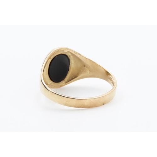 361 - Black Onyx Set Panel Ring Mounted in 9 Carat Yellow Gold O