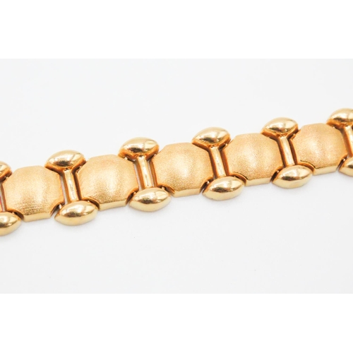 432 - 22 Carat Yellow Gold Fancy Link Bracelet 18.5cm Long