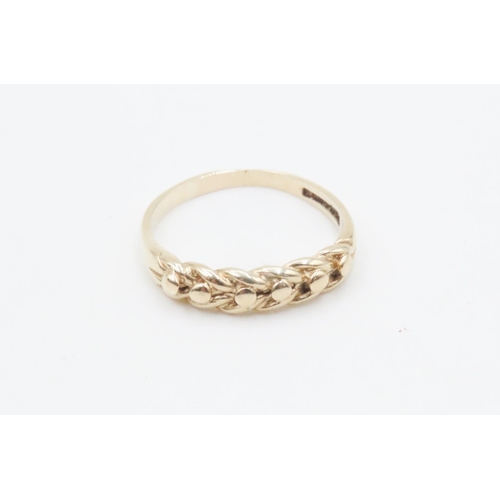 452 - 9 Carat Yellow Gold Keeper Ring Size L