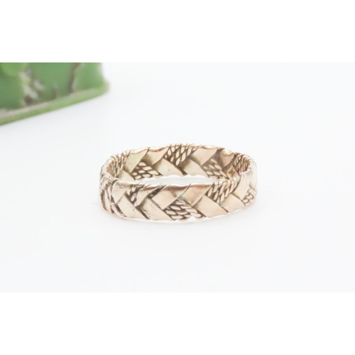 455 - 9 Carat Yellow Gold Braid Motif Ring Size J