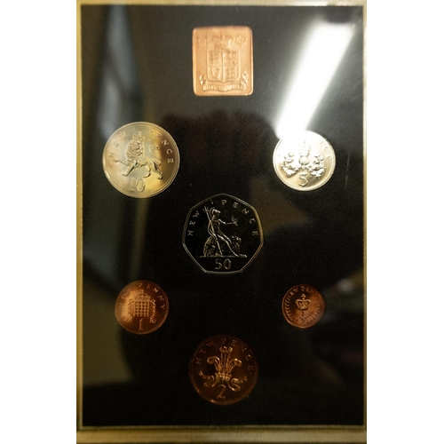 1039 - Collection of Various Royal Mint Coins Encapsulated Mint Condition with Original Presentation Boxes