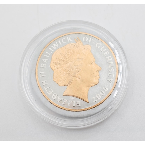 1253 - Five Pounds Coin Elizabeth II Bailiwick of Guernsey 2006 Encapsulated Mint Condition