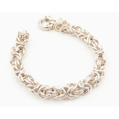 165 - Finely Detailed Silver Knot Form Link Bracelet 21.5cm