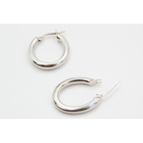 176 - Pair of 9 Carat White Gold Oval Hoop Earrings Each 2cm High