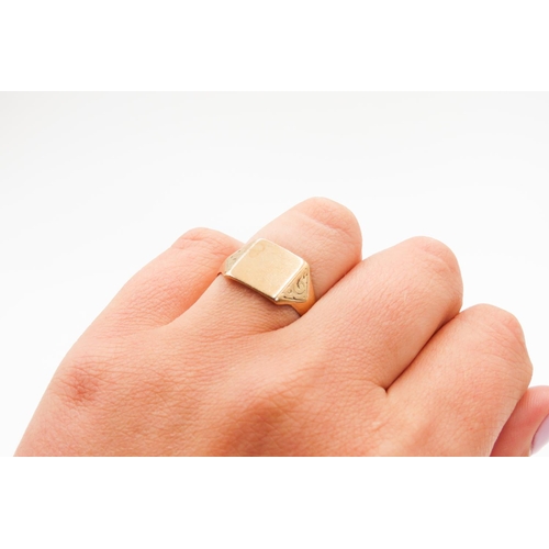 256 - 9 Carat Yellow Gold Square Panel Form Signet Ring Size Q