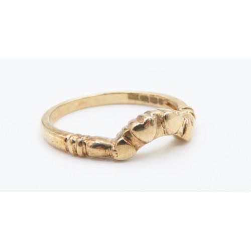 284 - 9 Carat Yellow Gold Heart Motif Stacking Ring Size M