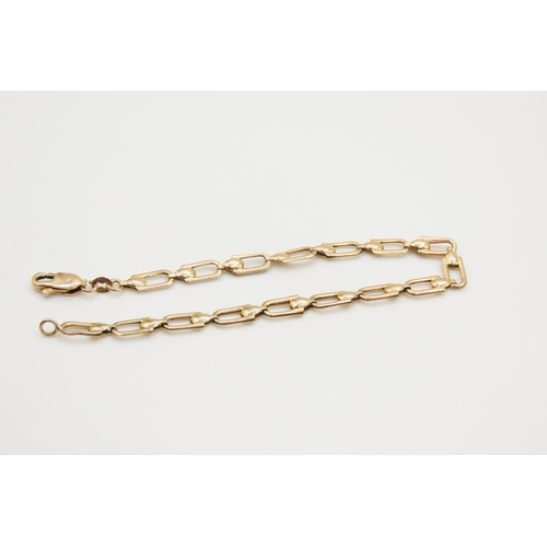 310 - 9 Carat Yellow Chain Link Bracelet 19cm Long