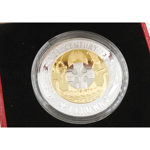 413 - Elizabeth ll Gibraltar 2001 Silver Coin 21st Century 1 Crown Encapsulated Mint Condition with Origin... 