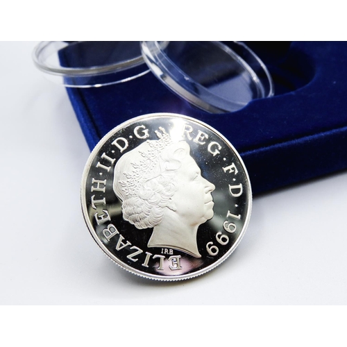 438 - Fine Silver Five Pounds Coin In Memory of Diana Princess of Wales Encapsulated Mint Condition within... 