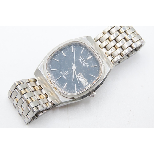 486 - Citizen Gent's Quartz Wristwatch Day Date Aperture