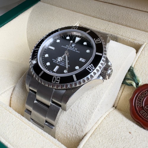 355 - Rolex Sea-Dweller 4000 Oyster Perpetual Date Divers Wristwatch Stainless Steel Bracelet Bezel Black ... 