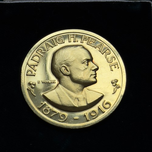 380 - Original 2 Ounce 22 Carat Gold Padraig H. Pearse 1879-1916 Commemorative Coin 'We pledge our lives a... 