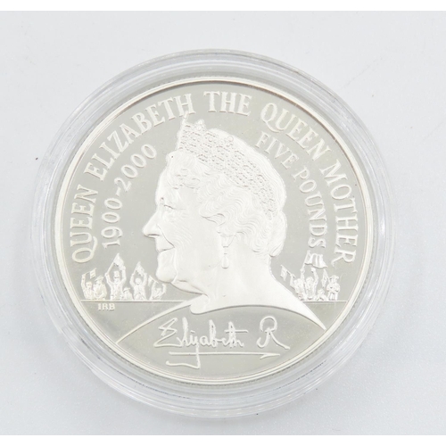 117 - Fine 999.9 Silver 5 Pound Centenary Crown with Two Royal Portraits Queen on Obverse and Queen Mother... 