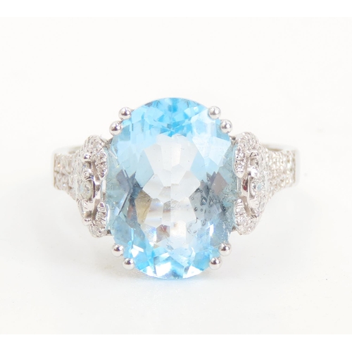 155 - Basket Set Aquamarine and Diamond Ring Mounted in 18 Carat White Gold Finely Detailed Diamonds Set t... 