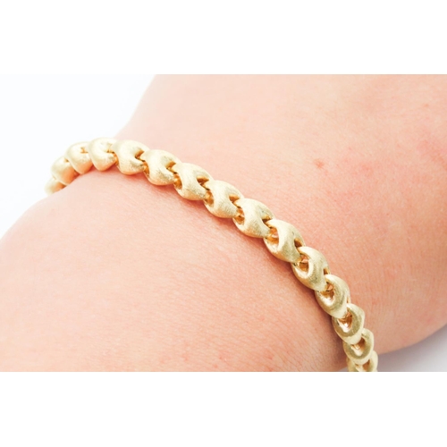 2 - 18 Carat Yellow Gold Wheat Chain Link Bracelet Lobster Clasp 21cm Long