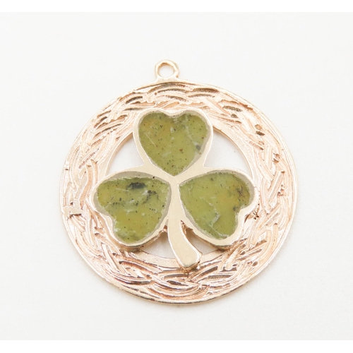 20 - Clover Leaf Motif Connemara Marble Set Circular Form Pendant Mounted in 9 Carat Yellow Gold 3cm Diam... 