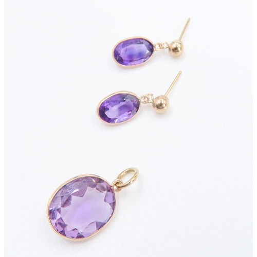 229 - Pair of 9 Carat Yellow Gold Amethyst Set Earrings 1.5cm Drop with Matching 9 Carat Yellow Gold set A... 