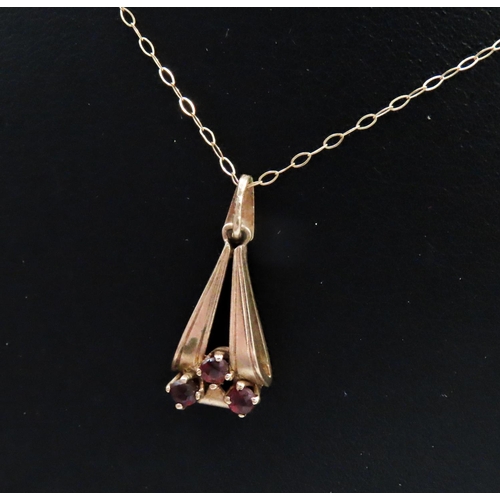 473 - Red Garnet Set Pendant Mounted in 9 Carat Yellow Gold Further Set on 9 Carat Yellow Gold chain 46cm ... 