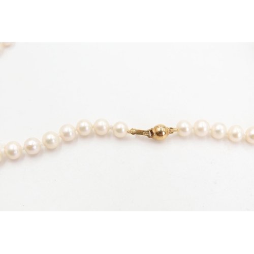 479 - Ladies Pearl Necklace 9 Carat Yellow Gold Clasp 44cm Long