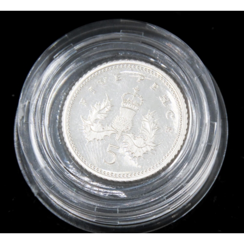 69 - Five Pence Silver Coin Royal Mint Elizabeth II D.G.REG.F.D.1990 Mint Condition Encapsulated with Ori... 