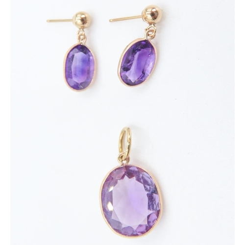 229 - Pair of 9 Carat Yellow Gold Amethyst Set Earrings 1.5cm Drop with Matching 9 Carat Yellow Gold set A... 