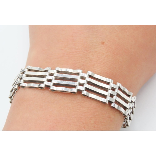 159 - Silver Gate Link Bracelet with Heart Form Clasp 16.5cm Long