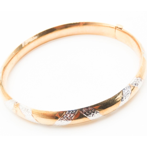 197 - 9 Carat Yellow and White Gold Snake Motif Bangle Bracelet Attractively Detailed  Inner Width 6.5 cm ... 