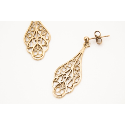 45 - Pair of 9 Carat Yellow Gold Filigree Form Ladies Drop Earrings Each 3cm Drop