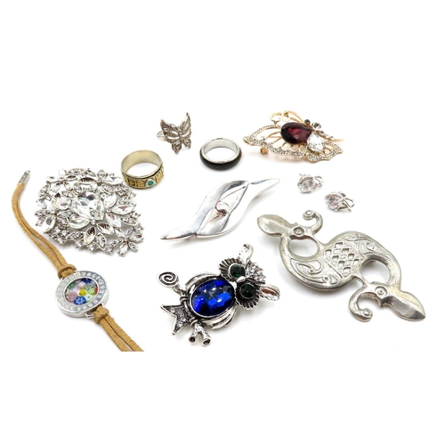 504 - Various Costume Jewellery Some Vintage Quantity as Photographed