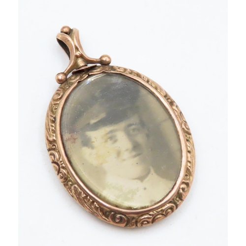 561 - Finely Detailed 9 Carat Yellow Gold Double Sided Glass Photograph Frame Pendant 5cm High