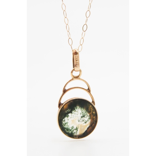 628 - Moss Agate Set Circular Form 9 Carat Yellow Gold Pendant 2cm High Set on 9 Carat Yellow Gold Chain 4... 